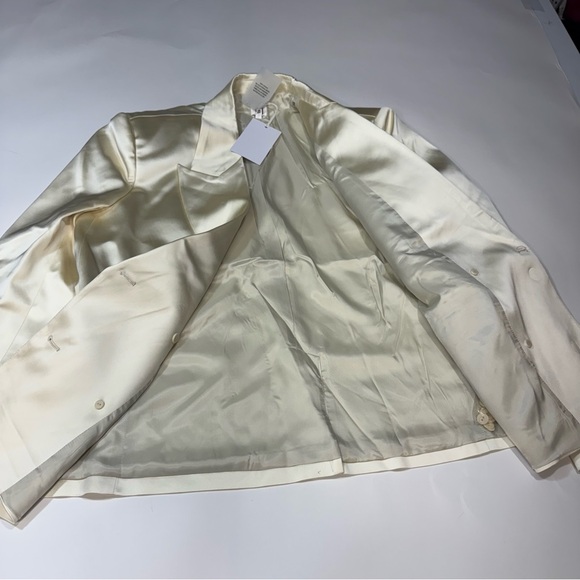 Helsa heavy satin Cream Double-Breasted Blazer - Picture 4 of 5